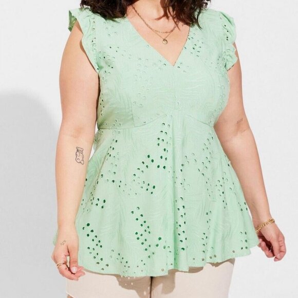 GUC Torrid 4X Green Eyelet Ruffle Sleeve Babydoll Top - Picture 1 of 9